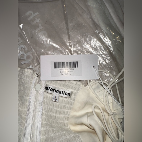 New with tags women’s REFORMATION Ronan Dress Ivory Size 6 - Picture 7 of 8
